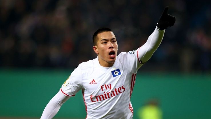 少妇厨房疯狂迎合h